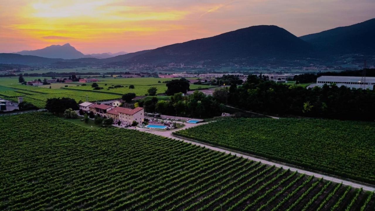 Agriturismo Corte Patrizia Caprino Veronese Exterior foto