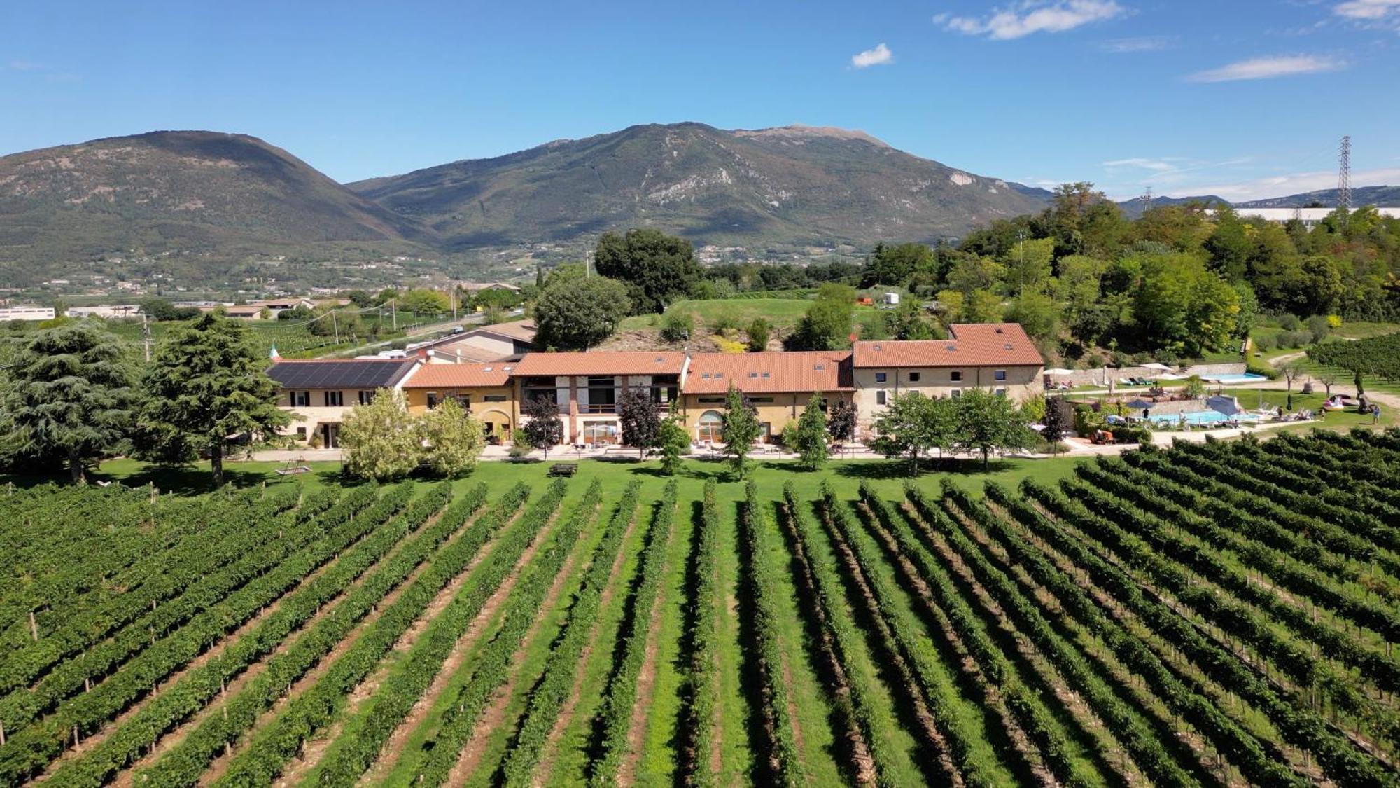 Agriturismo Corte Patrizia Caprino Veronese Exterior foto